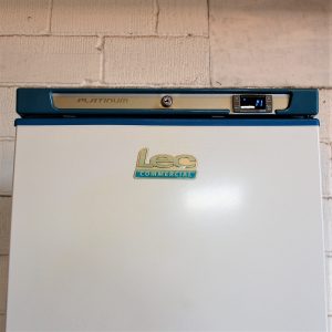 LEC Platinum Commercial Refridgerator CRS400W 9027