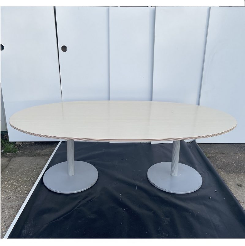BENE Oval Boardroom Table