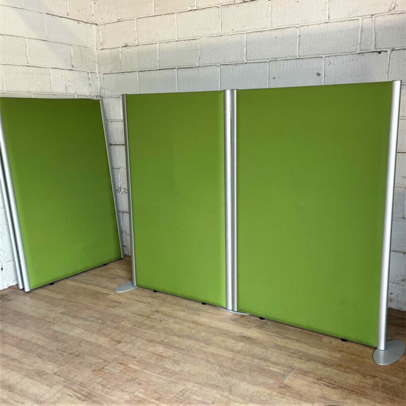 Set of 4 Freestanding Partition Screens Green 9133