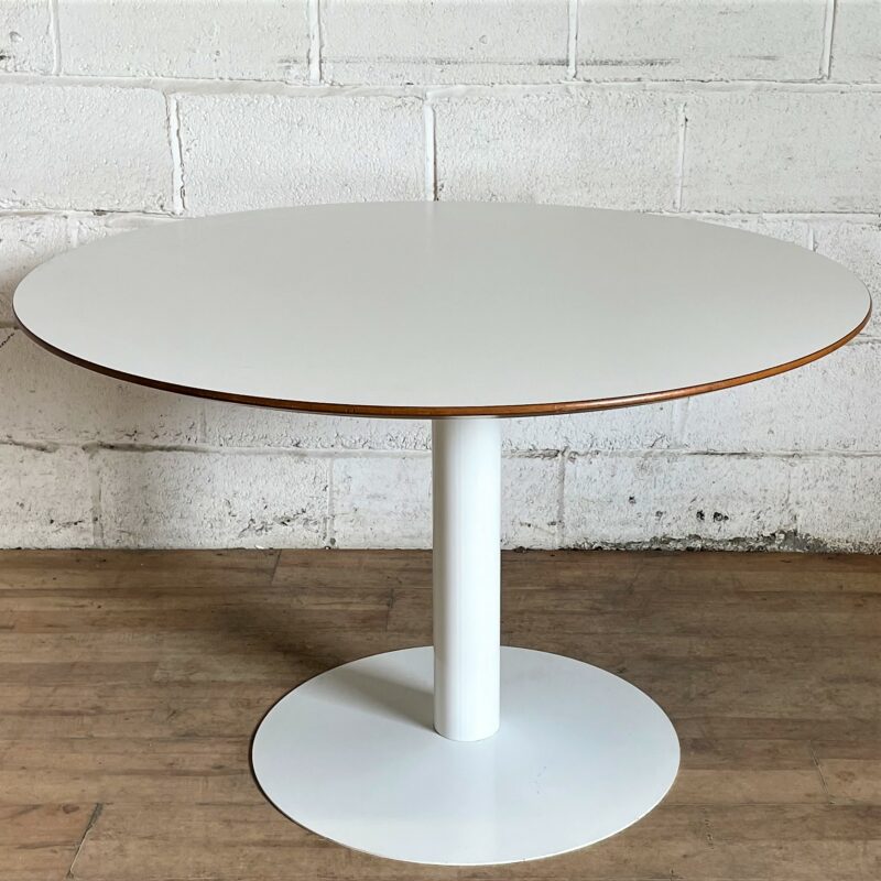 ALLERMUIR Circular Meeting Table White 15168