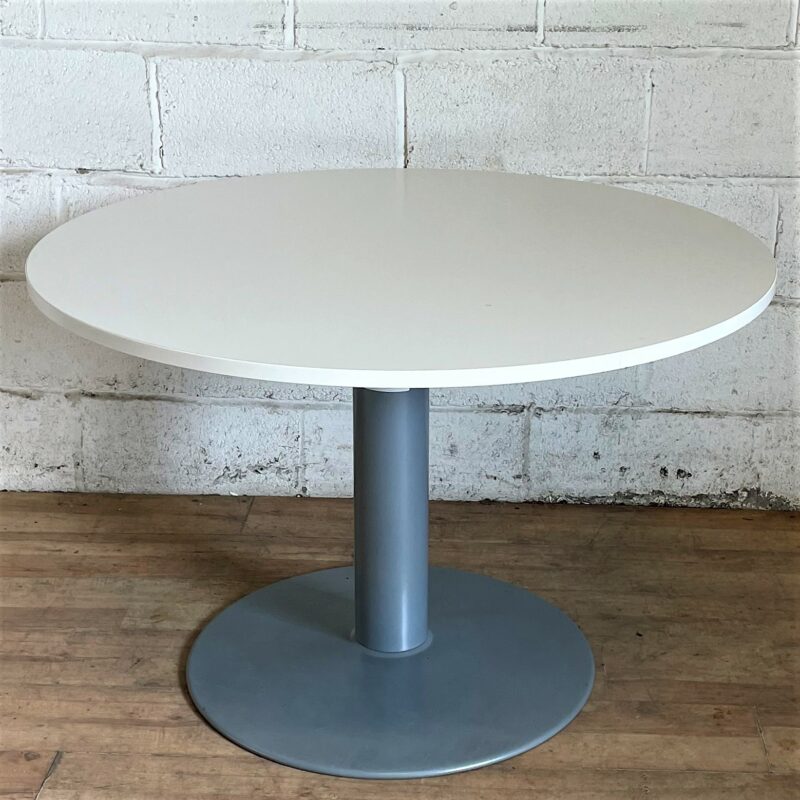 Circular Pedestal Meeting Canteen Table White 15166