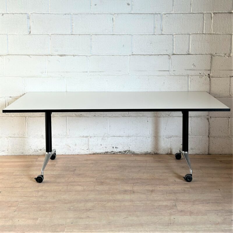 Large Folding Table 15202