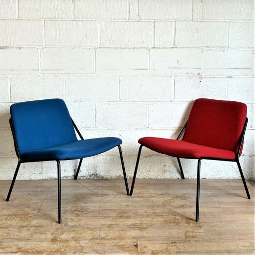 Pair of M.A.D. Sling Lounge Chairs Break Out Red Blue 3063