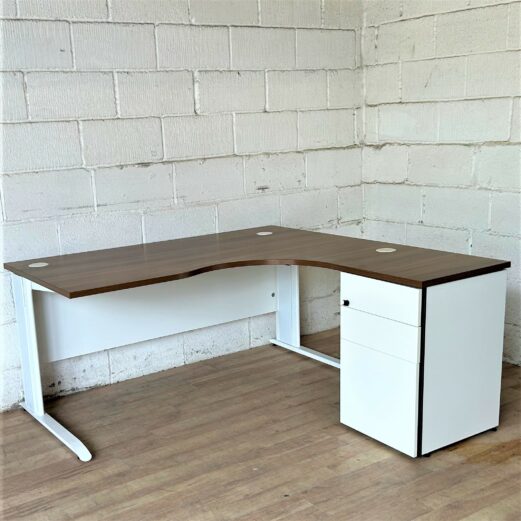 Used/Reconditioned Office Desks
