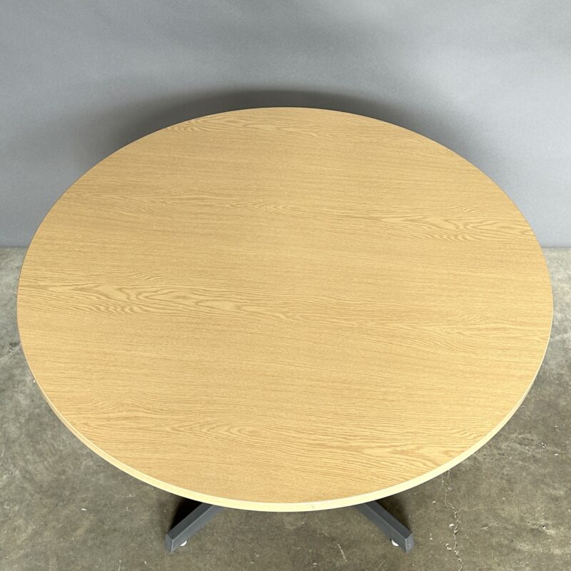 Circular Meeting Table Oak 100cm dia 15232