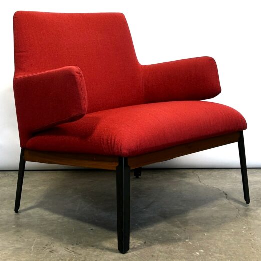 ARFLEX Hug Lounge Armchair Red 3092